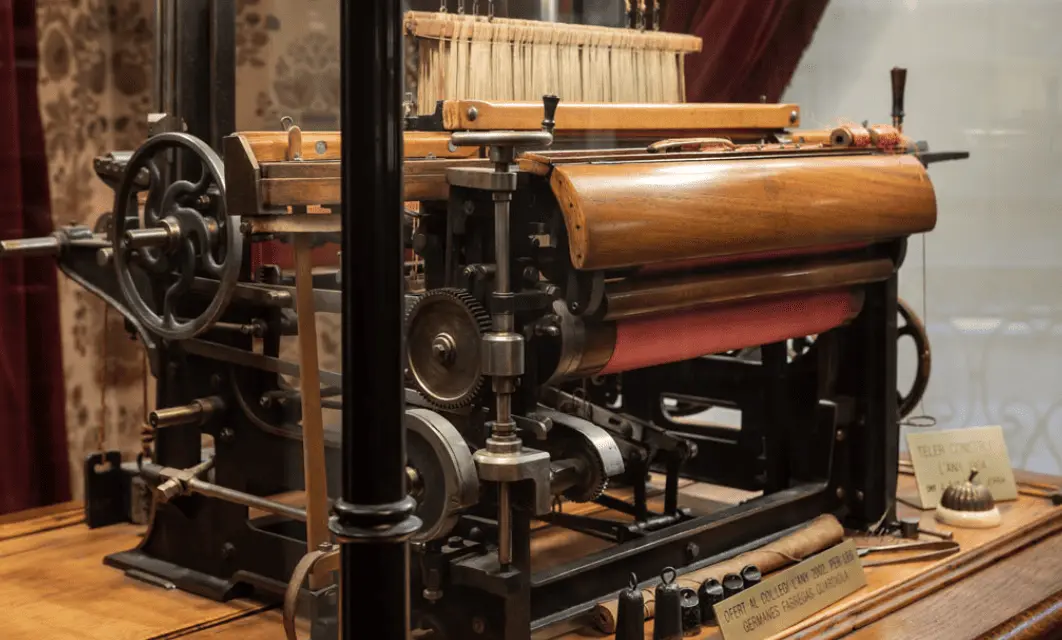 Telar histórico conservado en la Casa de la Seda de Barcelona